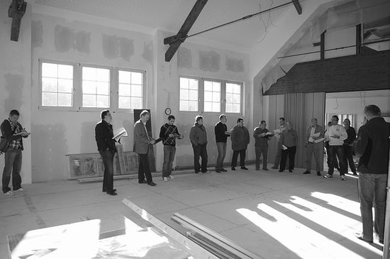 Bau- und Haupt- und Finanzausschuss informieren sich vor Ort über die verfahrene Situation.